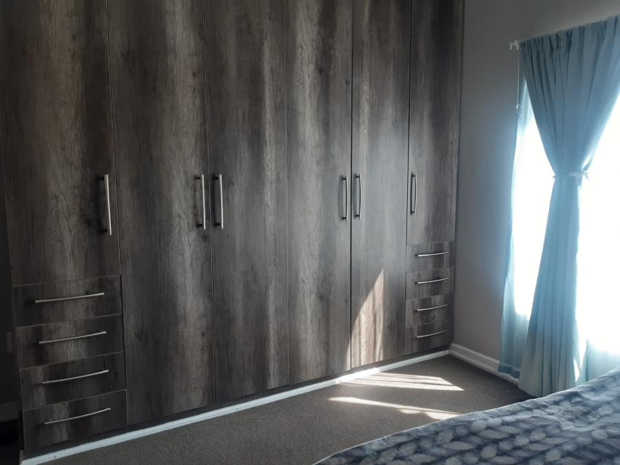 To Let 3 Bedroom Property for Rent in Hillside Free State